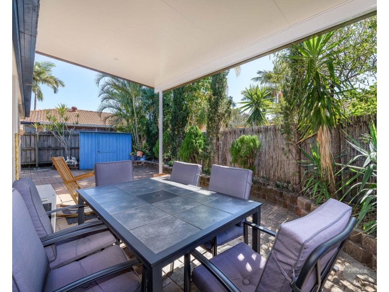 2/5 Elm Court, Labrador QLD 4215