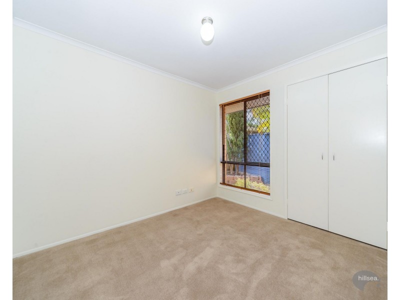 2/5 Elm Court, Labrador QLD 4215