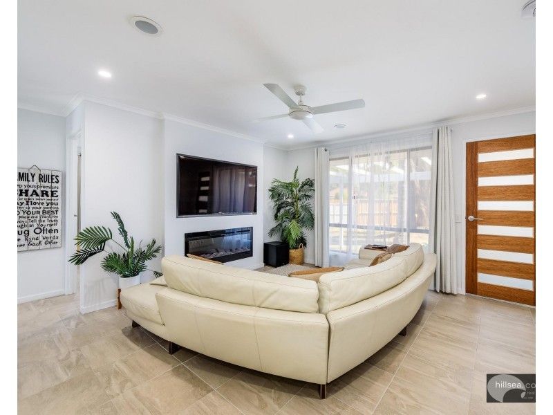 1/12 Telopea Street, Labrador QLD 4215