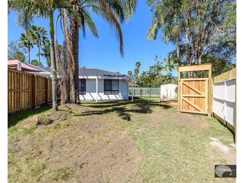1/12 Telopea Street, Labrador QLD 4215