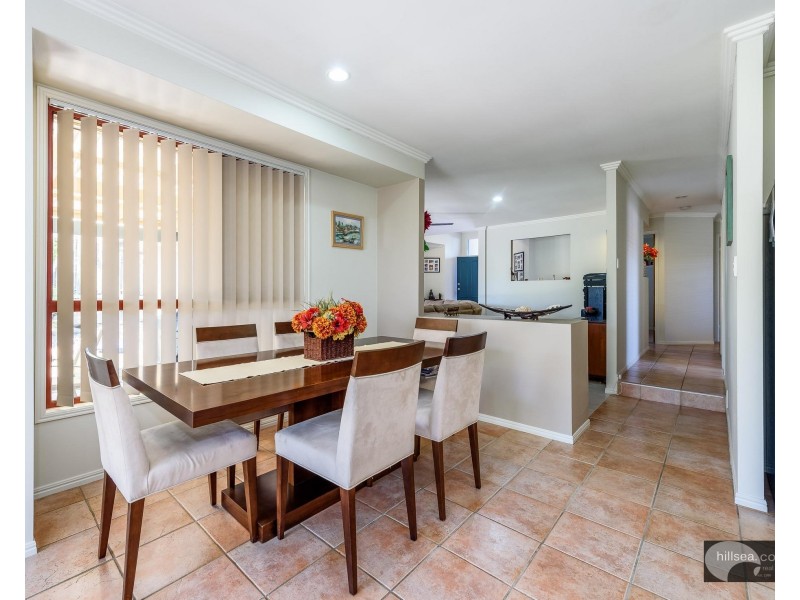 8 Daintree Drive, Parkwood QLD 4214