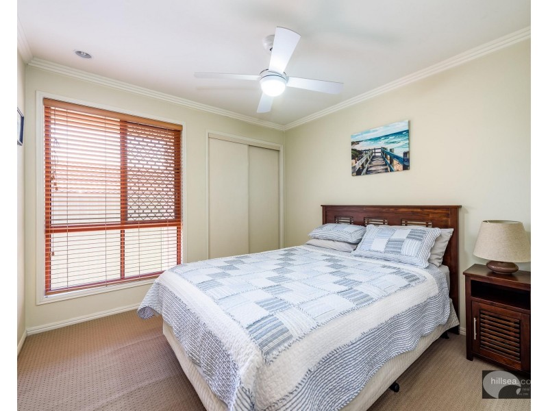 8 Daintree Drive, Parkwood QLD 4214