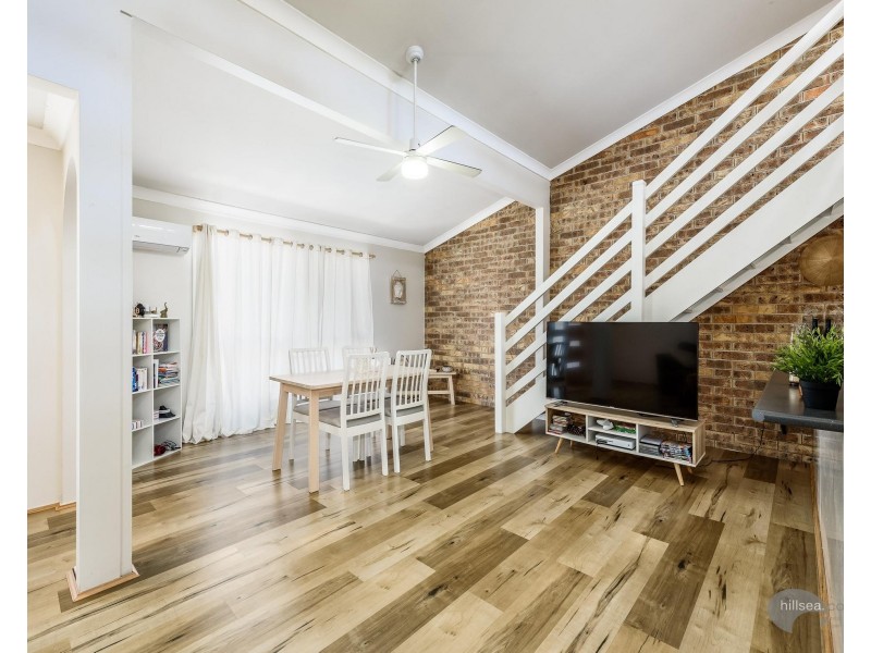 8/71 Olsen Avenue, Labrador QLD 4215