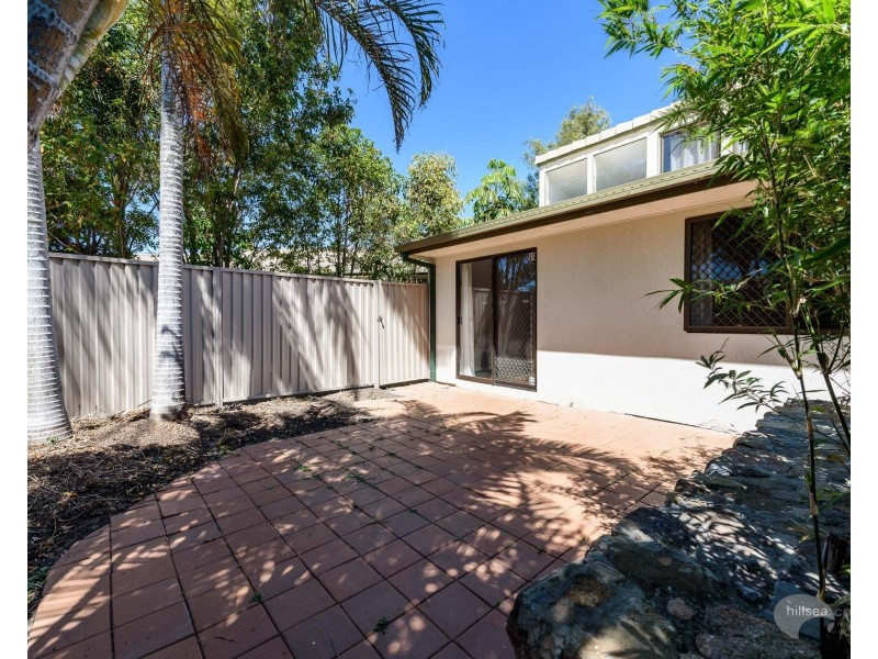 8/71 Olsen Avenue, Labrador QLD 4215