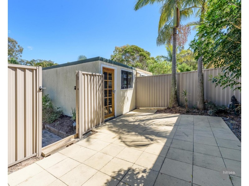 8/71 Olsen Avenue, Labrador QLD 4215