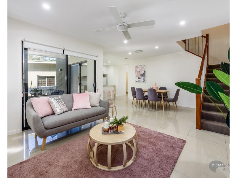 1/7 Penrock Parade, Labrador QLD 4215
