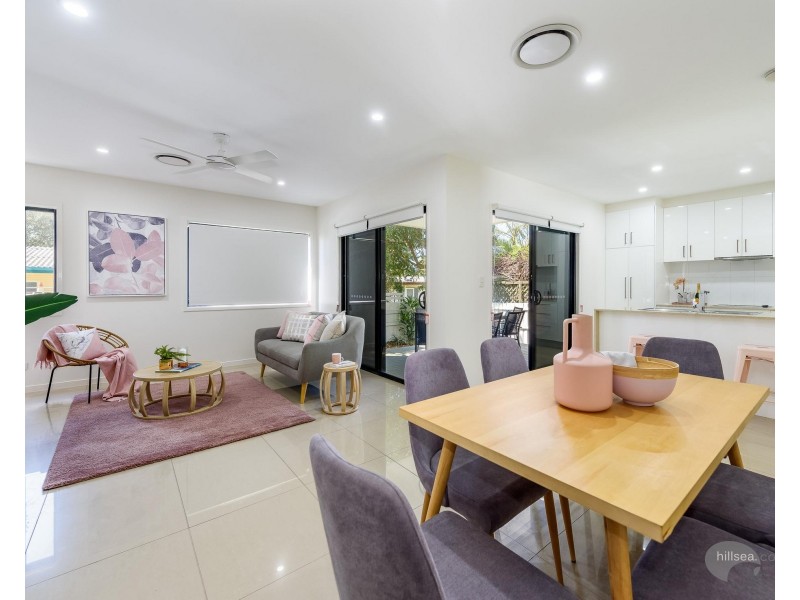 1/7 Penrock Parade, Labrador QLD 4215