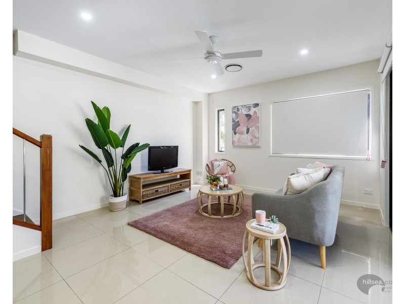 1/7 Penrock Parade, Labrador QLD 4215
