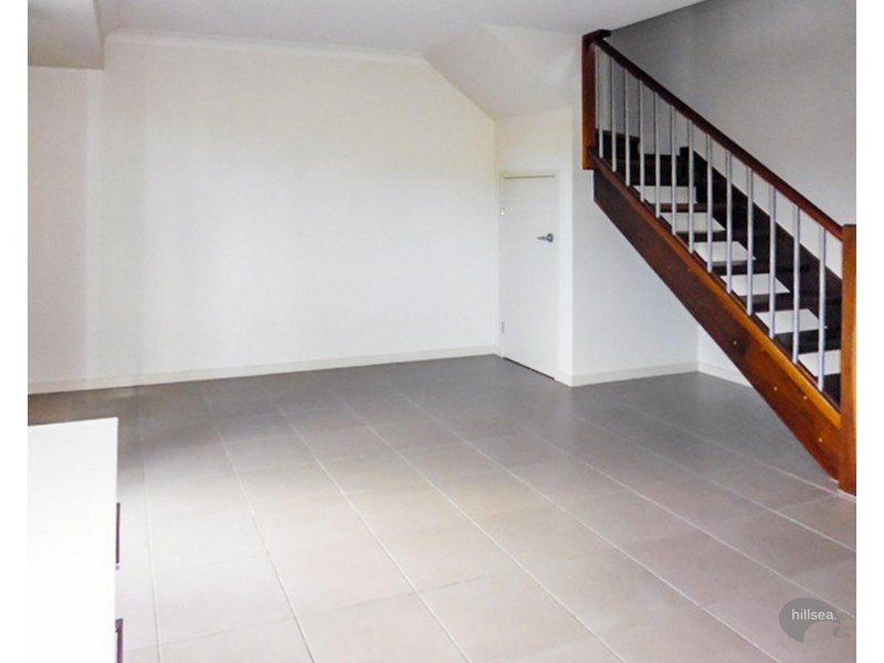 6/136 Central Street, Labrador QLD 4215