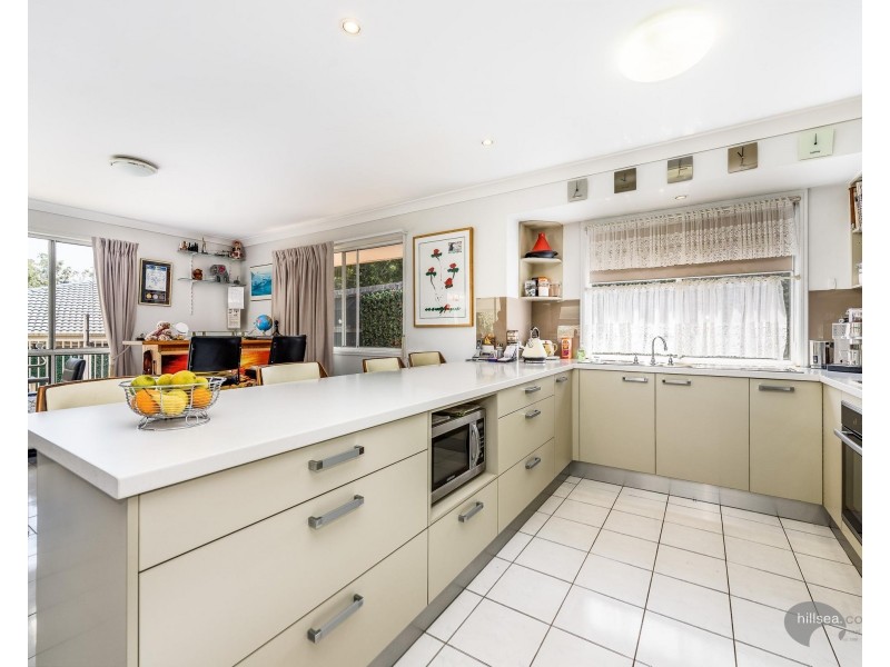 31 Inverness Way, Parkwood QLD 4214