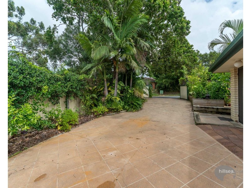 1/3 Botanical Drive, Labrador QLD 4215