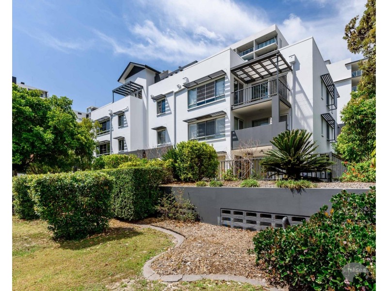 6/18-22 Parker Street, Labrador QLD 4215