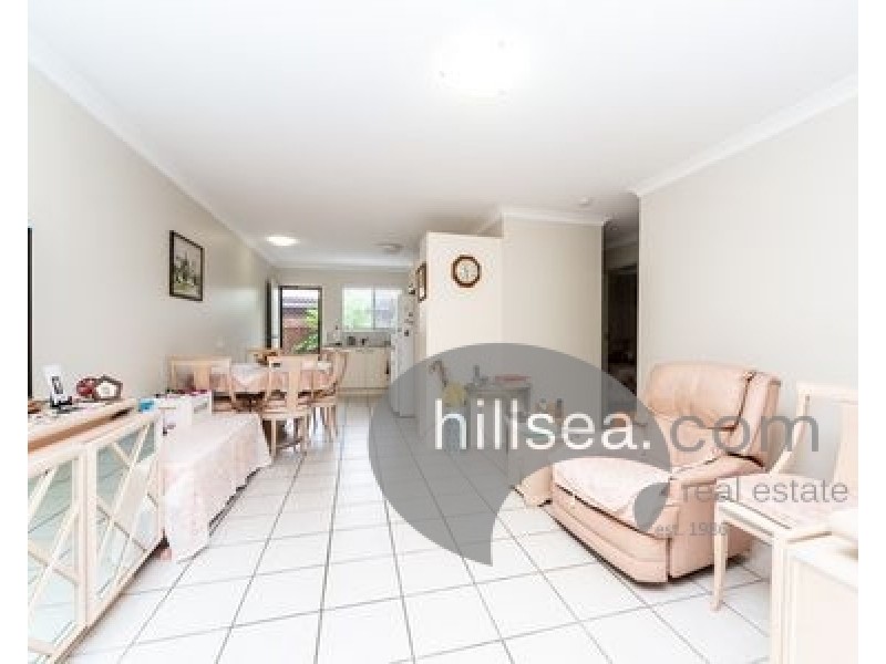2/13 Baker Avenue, Labrador QLD 4215