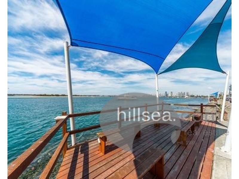 2/13 Baker Avenue, Labrador QLD 4215