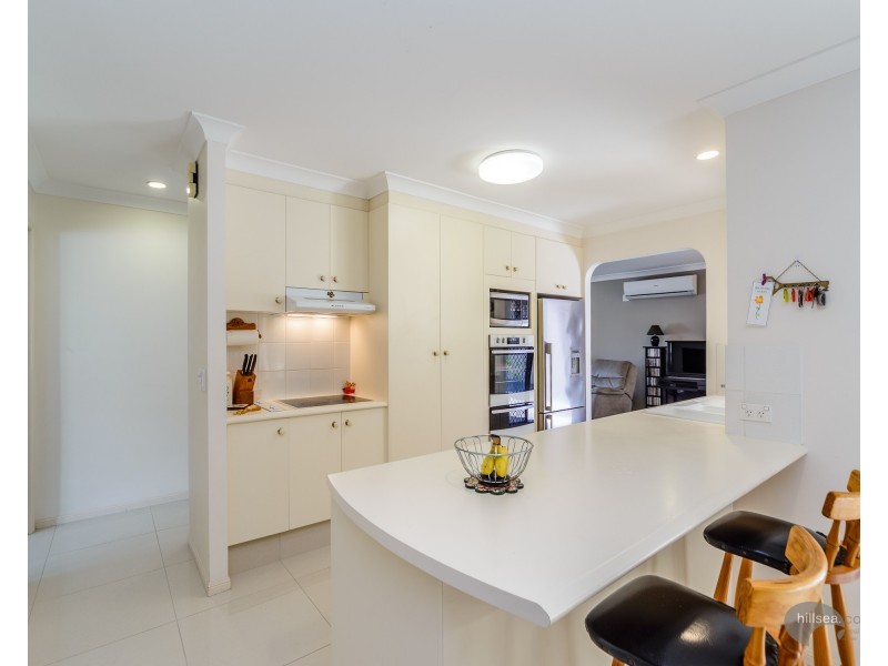 16 Maidstone Place, Parkwood QLD 4214