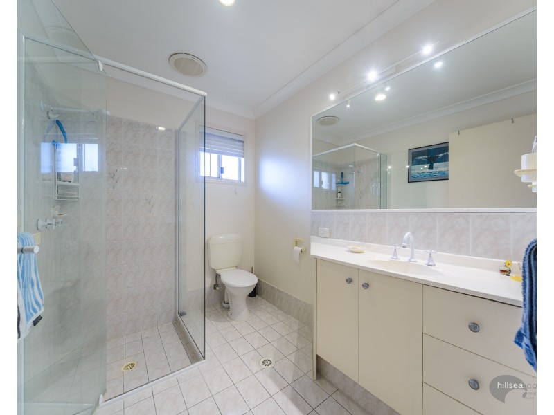 16 Maidstone Place, Parkwood QLD 4214