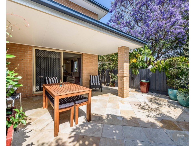 4/15 Harley Street, Labrador QLD 4215