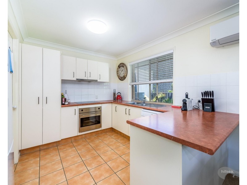 4/15 Harley Street, Labrador QLD 4215
