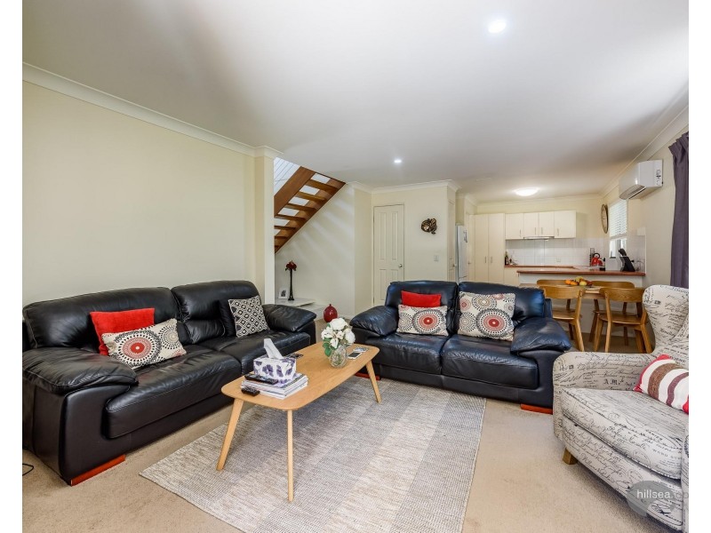 4/15 Harley Street, Labrador QLD 4215