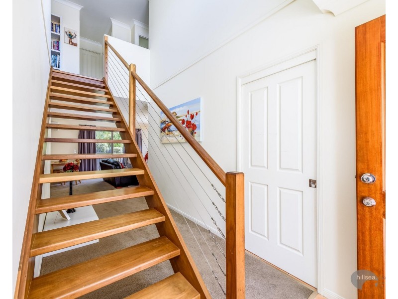 4/15 Harley Street, Labrador QLD 4215