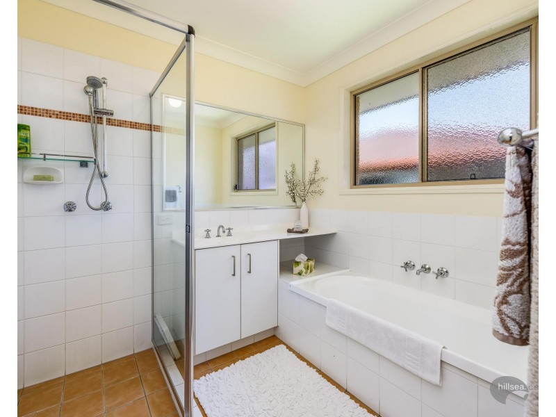 4/15 Harley Street, Labrador QLD 4215