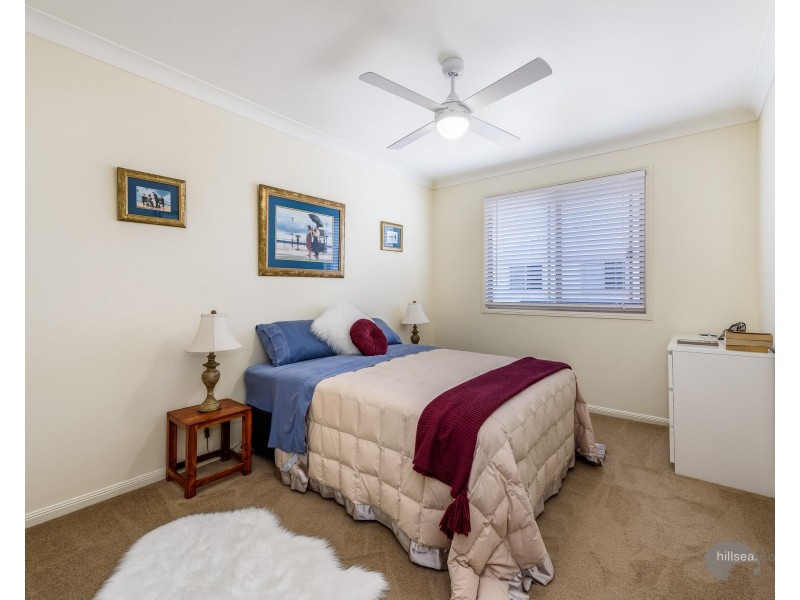 4/15 Harley Street, Labrador QLD 4215