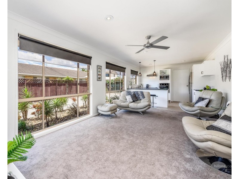 1/10 Riccarton Place, Labrador QLD 4215