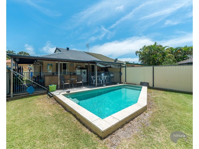 2/64 McMillan Street, Labrador QLD 4215