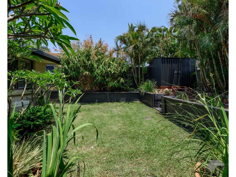 2/30 Botanical Drive, Labrador QLD 4215