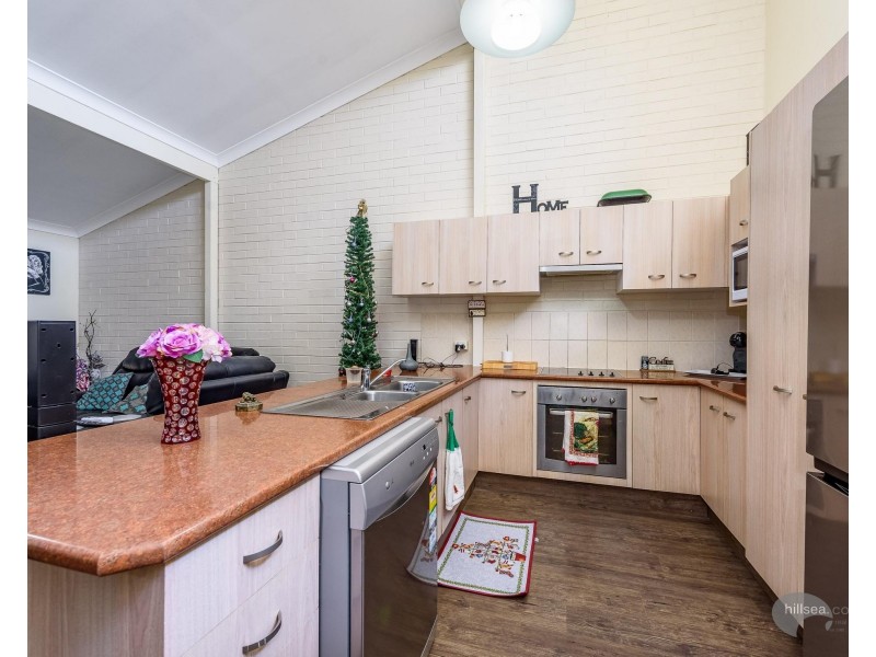 28/71 Olsen Avenue, Labrador QLD 4215