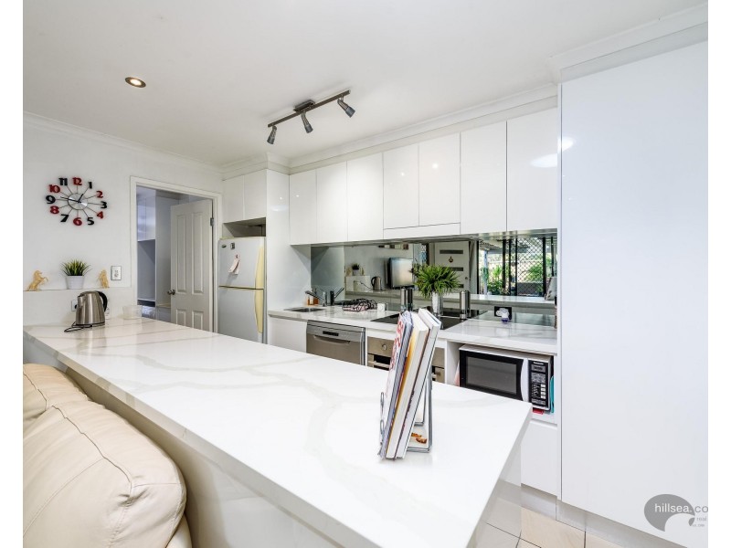 1/3 Orkney Place, Labrador QLD 4215