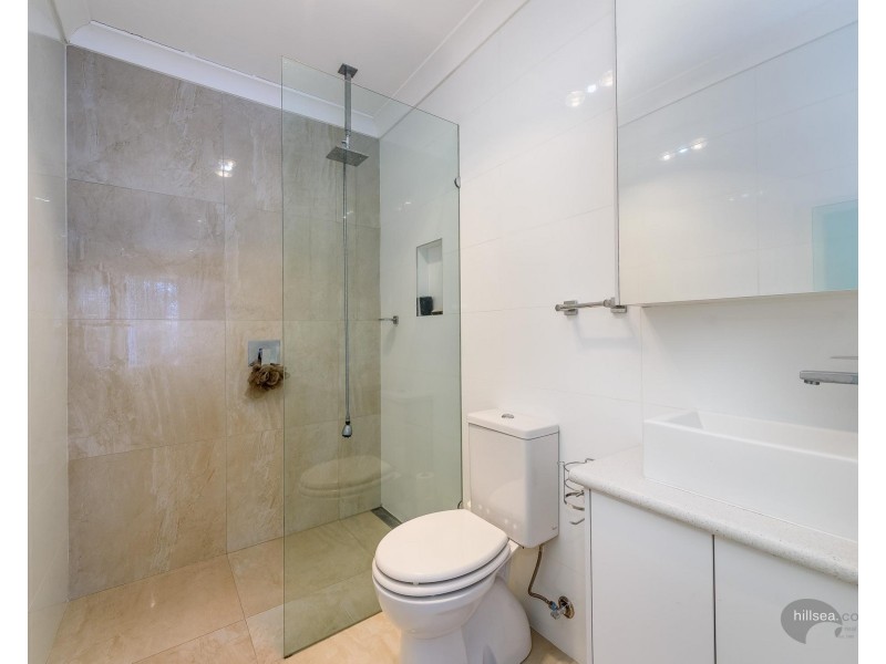 1/3 Orkney Place, Labrador QLD 4215