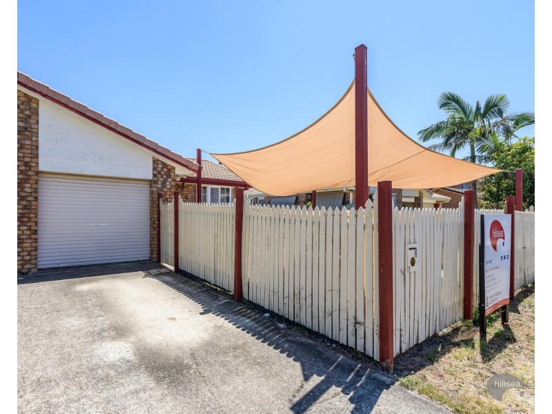 2/6 Kenny Drive, Labrador QLD 4215