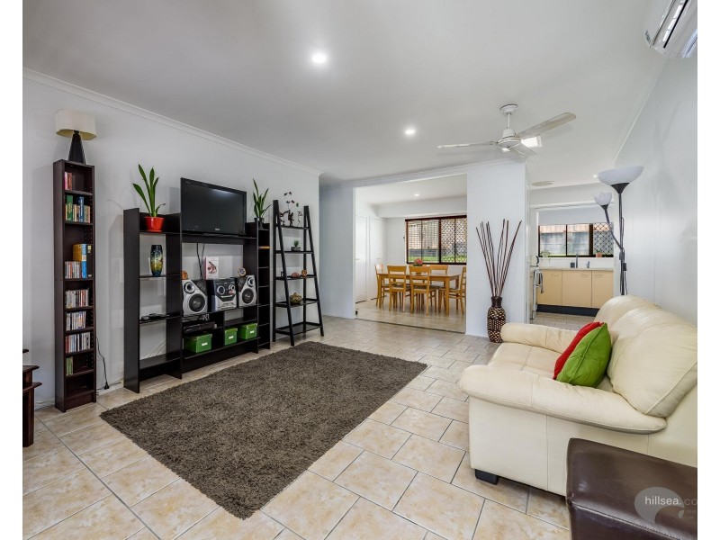 1/18 Hentdale Court, Labrador QLD 4215