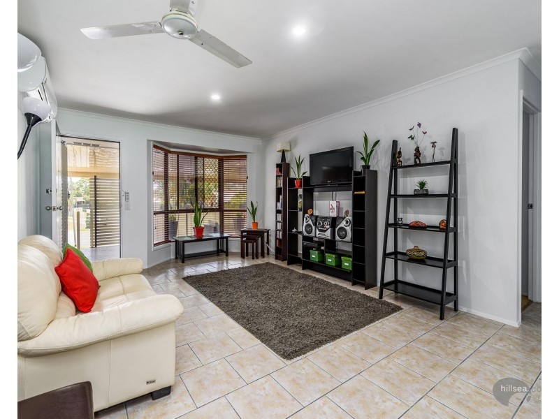 1/18 Hentdale Court, Labrador QLD 4215