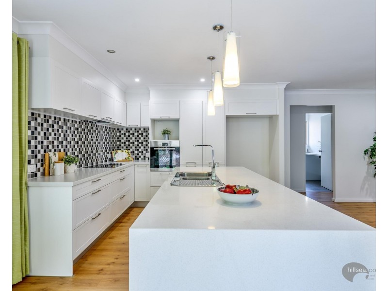 21 Alcott Court, Parkwood QLD 4214