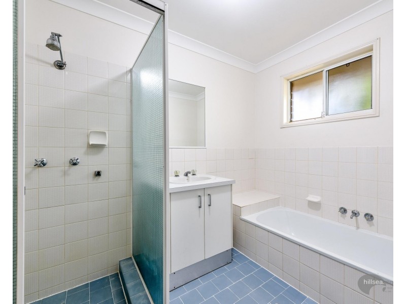 2/16 Stephanie Court, Labrador QLD 4215