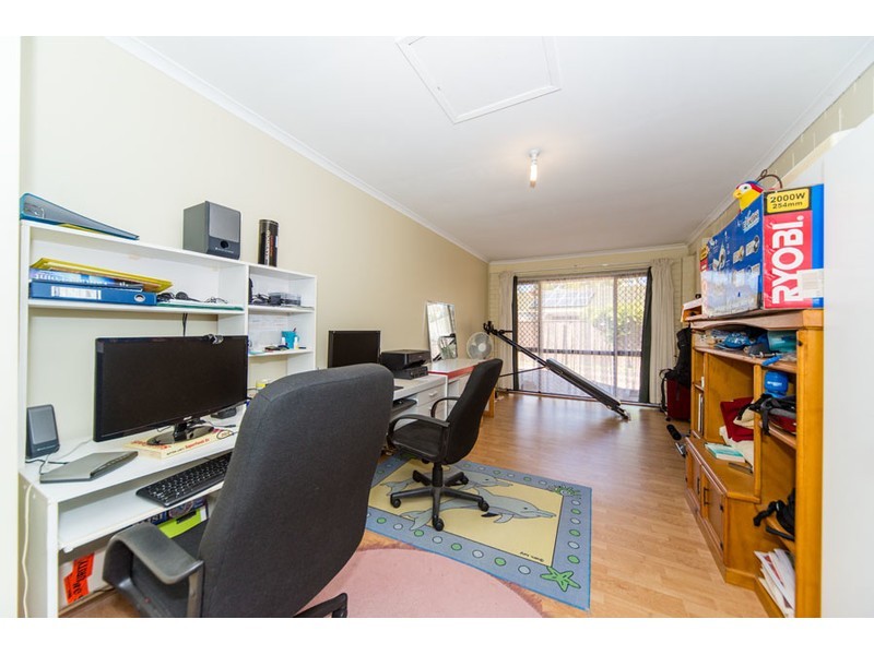 1/8 Hoya Court, Labrador QLD 4215