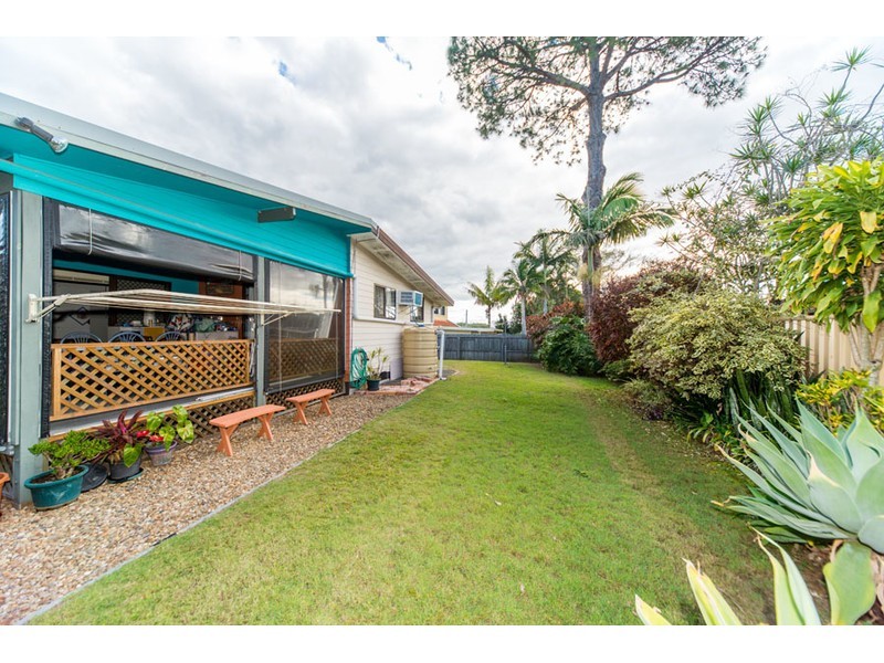 5 Brookside Road, Labrador QLD 4215