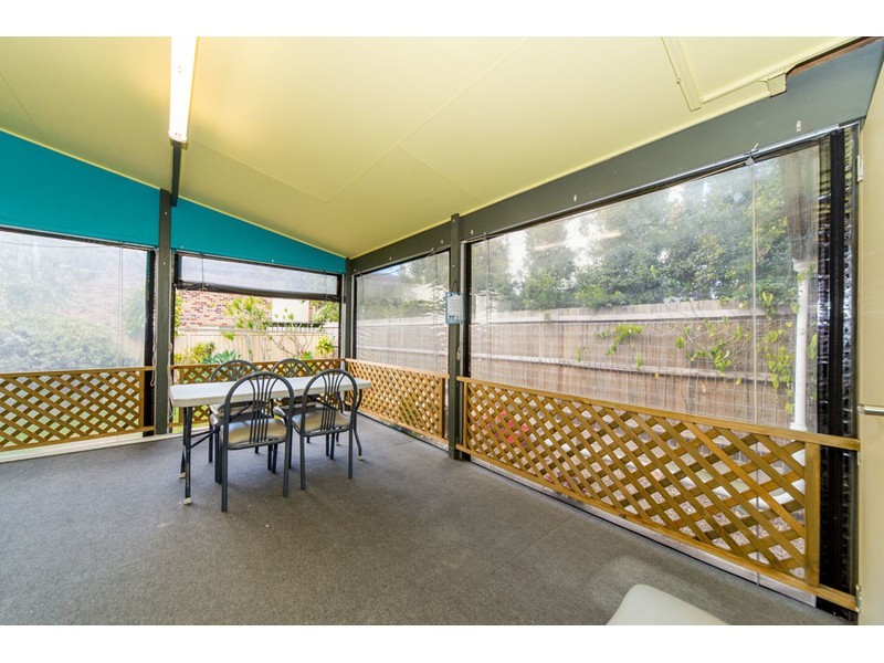 5 Brookside Road, Labrador QLD 4215