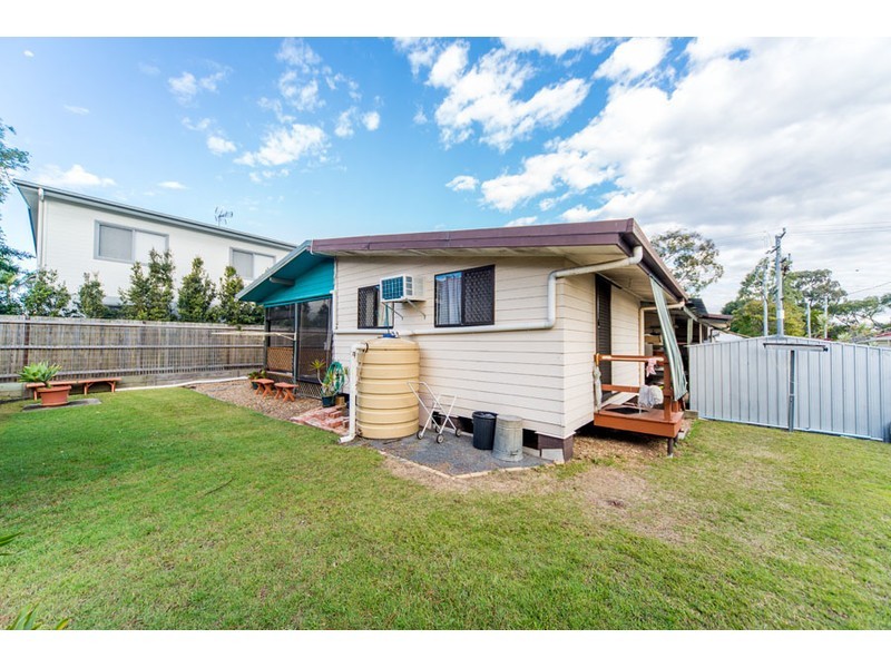 5 Brookside Road, Labrador QLD 4215