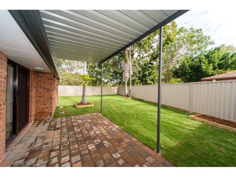 2/21 Morinda Way, Labrador QLD 4215