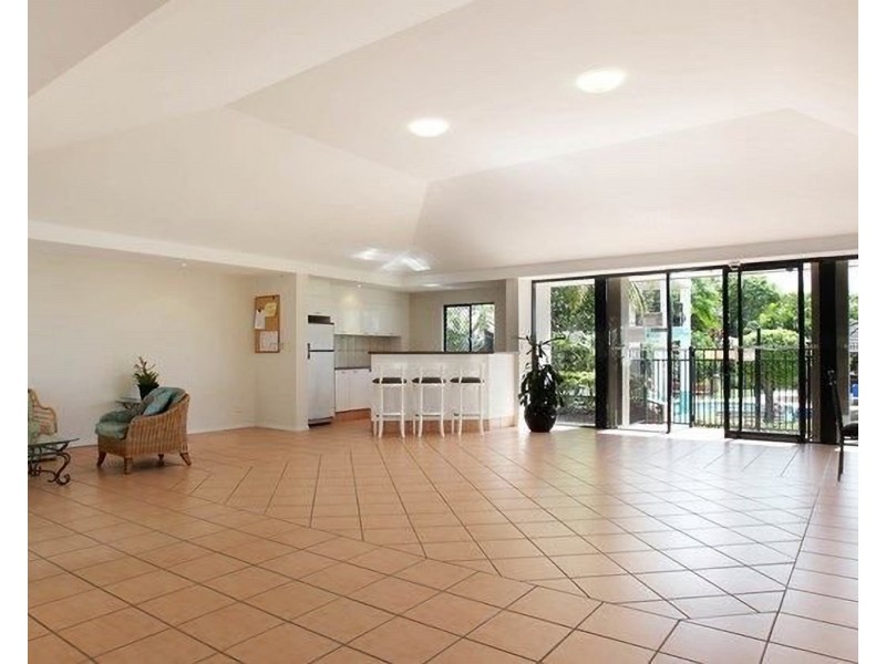 2/3 – 15 Fortuna Place, Parkwood QLD 4214