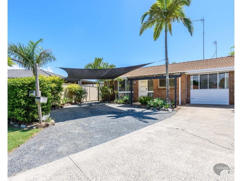 1/16 Stephanie Court, Labrador QLD 4215