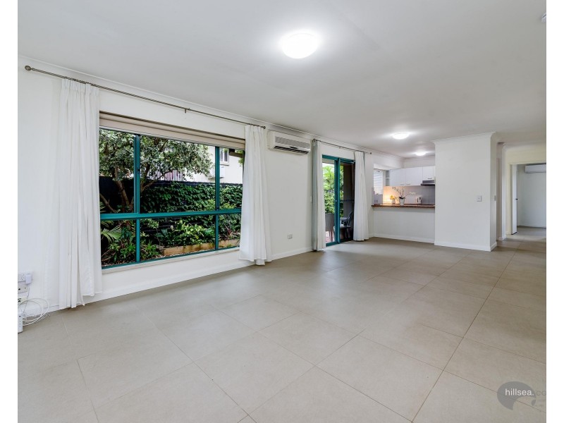 21/6 Buddy Holly Close, Parkwood QLD 4214