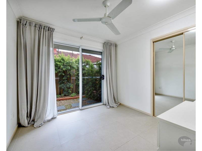 21/6 Buddy Holly Close, Parkwood QLD 4214