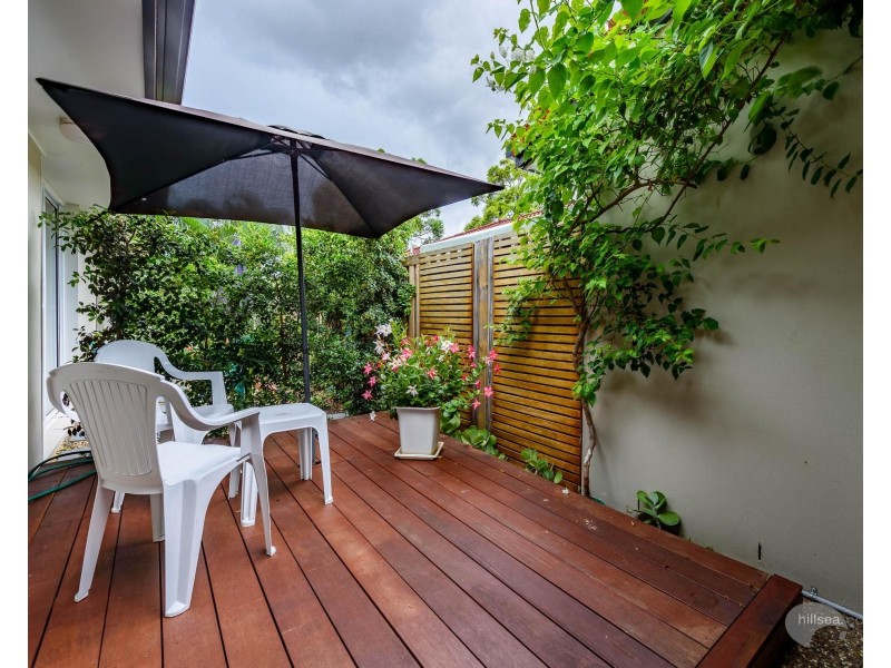 21/6 Buddy Holly Close, Parkwood QLD 4214