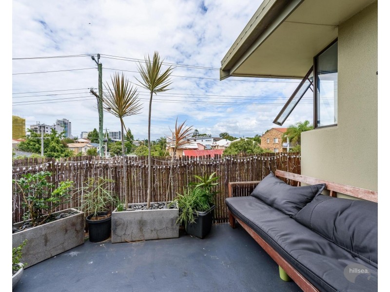 11/33-35 Whiting Street, Labrador QLD 4215