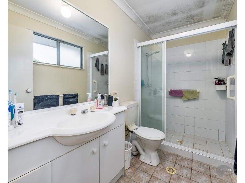 1/191 Greenacre Drive, Arundel QLD 4214