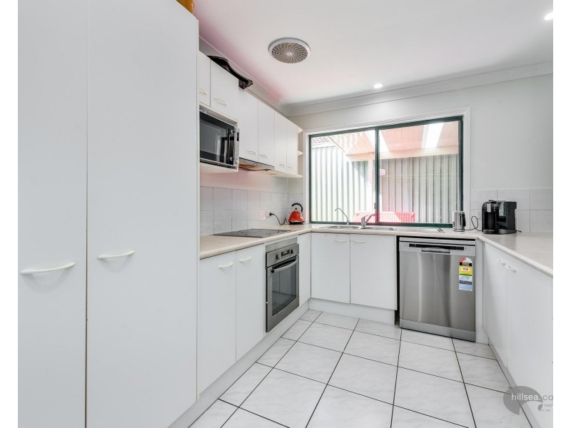 1/100 Greenacre Drive, Parkwood QLD 4214